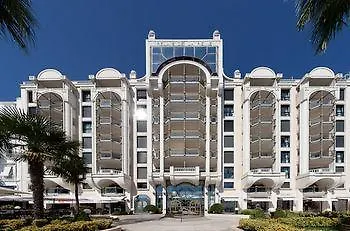 Relais De La Reine Канни
